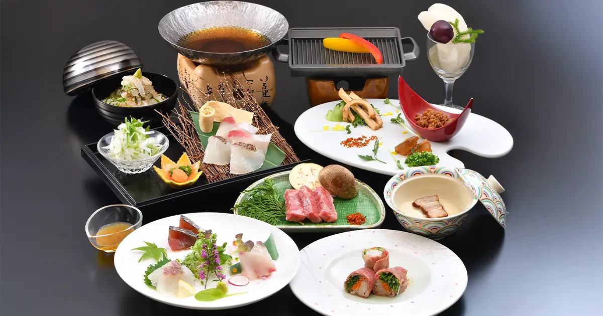 Image of special kaiseki course from land and sea